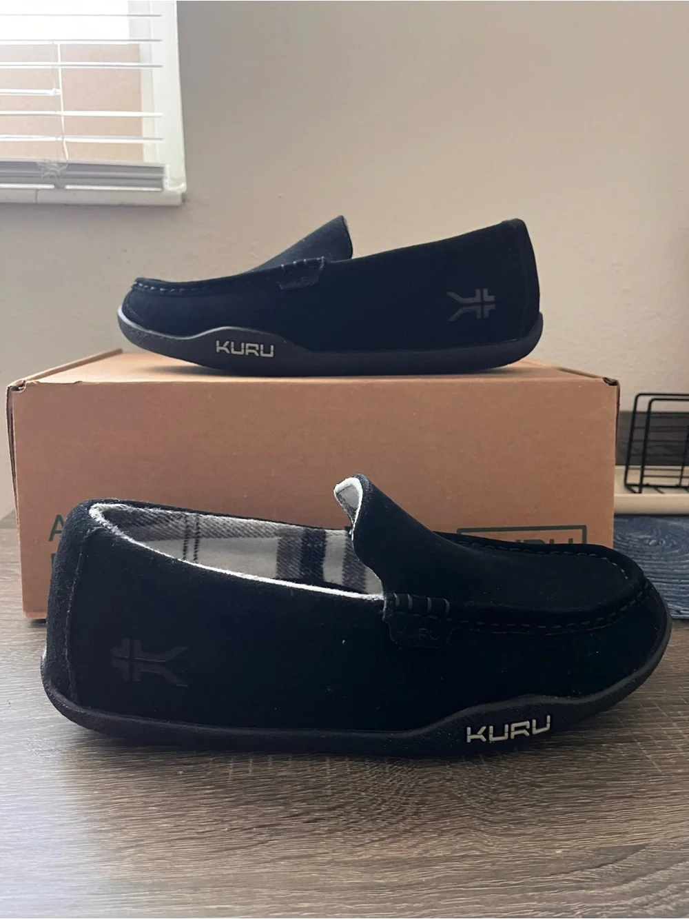KURU Men’s Loft Black Slippers Size 10 Orthopedic Shoes